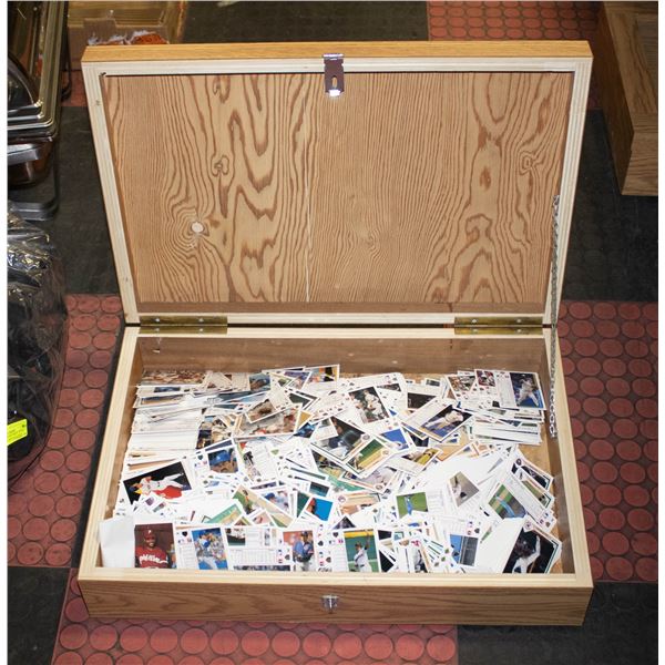 WOODEN CASED ASSORTED COLLECTORS CARDS UNSORTED