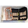 Image 1 : FLAT WITH ANVIL 12-PIECE WOOD CARVING SET -