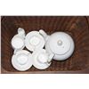 Image 1 : ESTATE WHITE TEAPOT + CUPS/SAUCERS SET IN