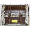 Image 1 : SMALL TREASURE CHEST
