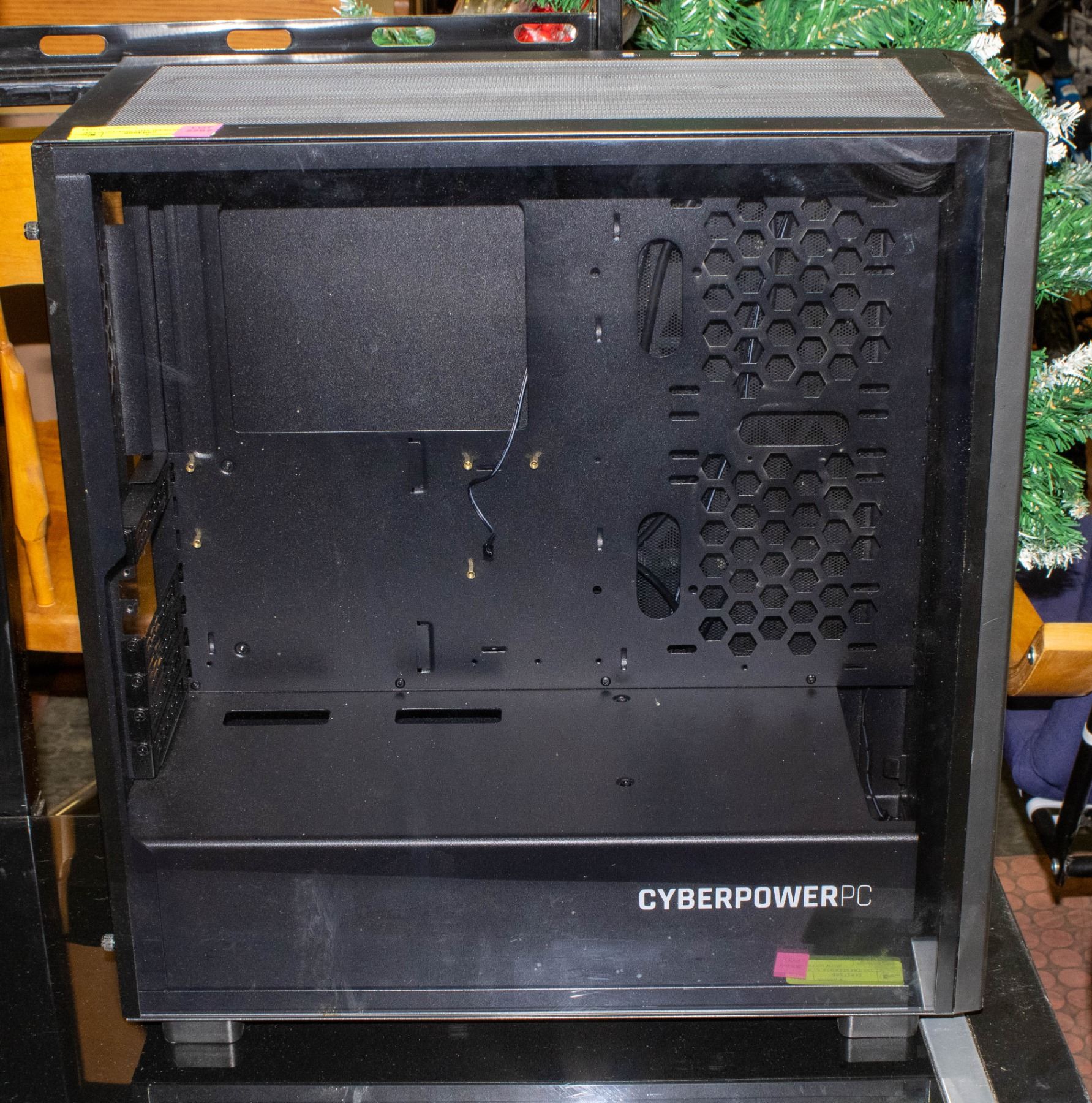 CYBER POWER MID SIZE PC CASE
