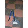 Image 1 : RAKE + PRUNERS