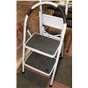 Image 1 : FOLDING 2-STEP STOOL