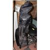 Image 1 : MENS RH GOLF CLUBS IN BLACK GOLF BAG+DRIVE