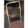 Image 1 : ALL METAL LIGHT-WEIGHT 2-STEP LADDER - EASY