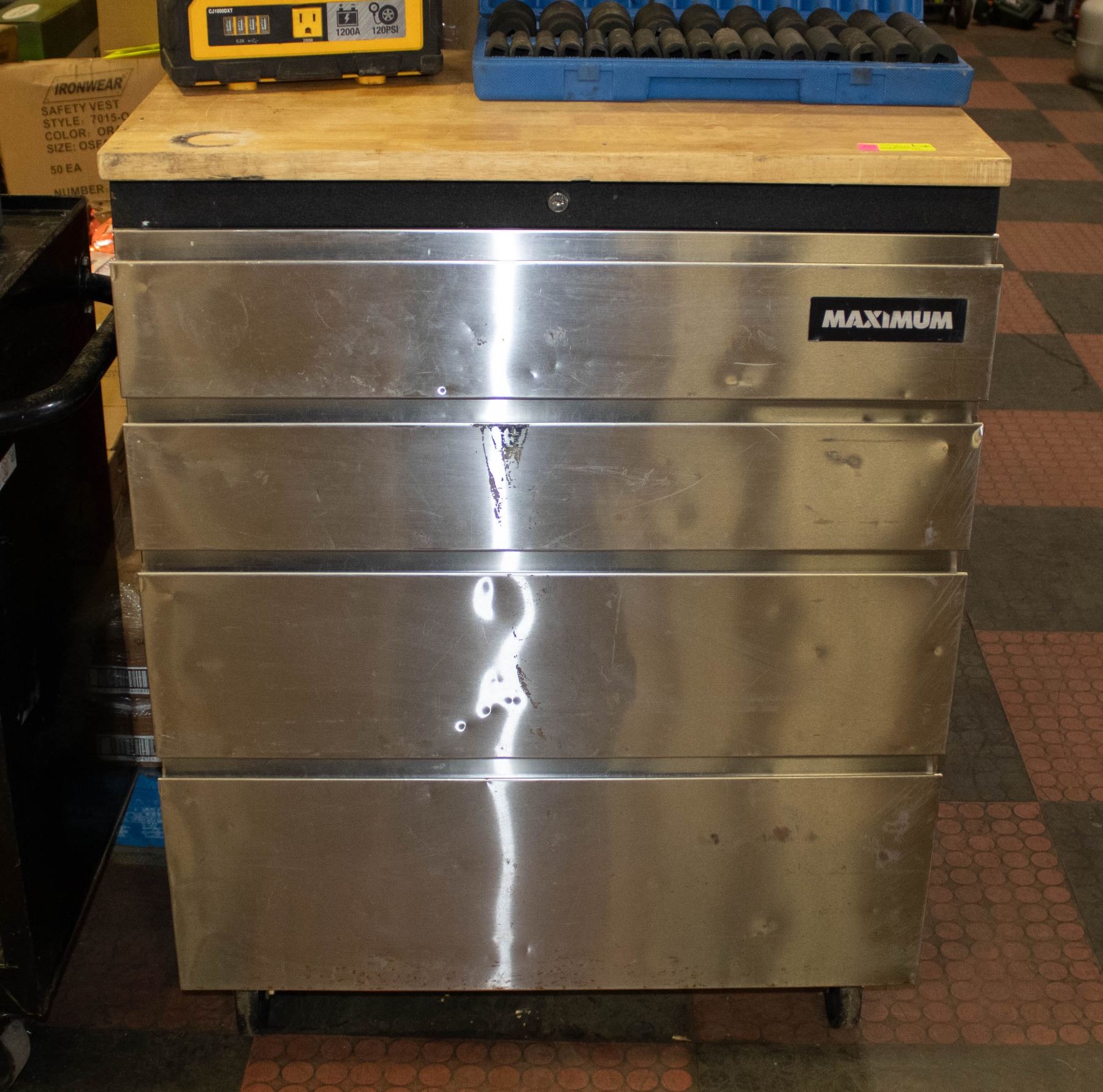 MASTERCRAFT MAXIMUM 4-DRAWER ROLLING TOOL