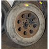 Image 1 : 6X139.7 RIM AND TIRE 245/70R17