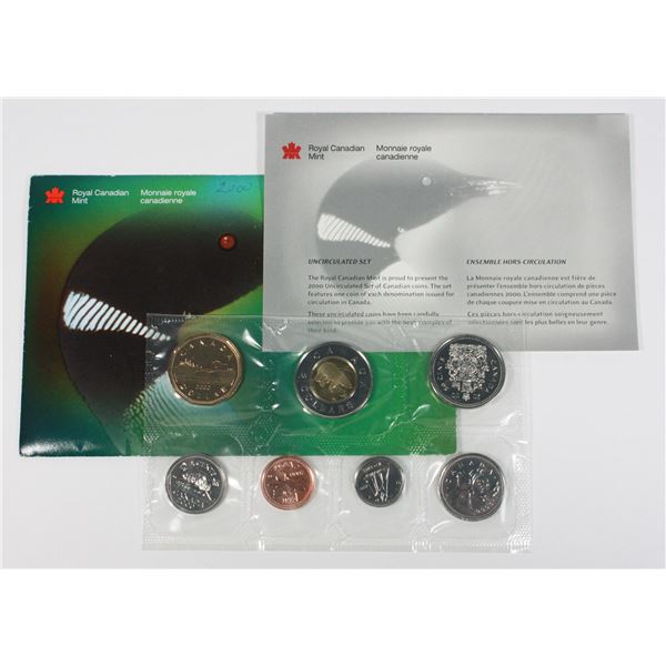 2000 UN CIRCULATED 7 COIN SET, RARER COIN SET