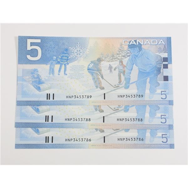 3 – 2002 SEQUENTIAL $5.00 BILLS HNP3453786