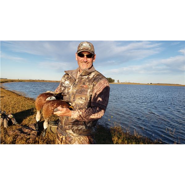 4 Day, Argentina Ducks, Doves, & Perdiz for Two Hunters