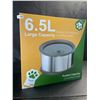 Image 1 : 1 Large Capacity 6.5L Slow Drinking Dog Water Bowl - New in Box