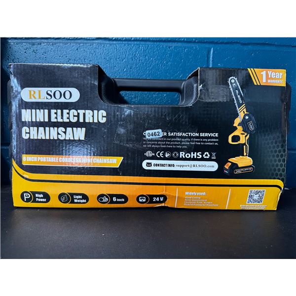 1 Portable Electric 24V Mini Chainsaw Kit and Carry Case - New