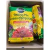Image 1 : 4 Bags of MiracleGro Potting Mix; For Indoor/Outdoor Plants - 8.8L Each - New