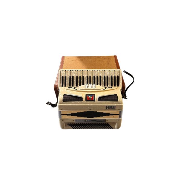 Finzi Accordian w/ Case