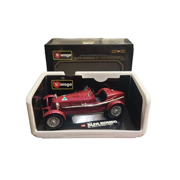 Burago Diamonds Metal Die Cast Car 1/18 Alfa Romeo 8C 2300 Monza 1931