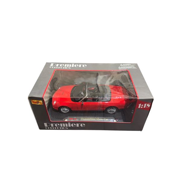 BNIB Maisto Premiere Collection Thunder Bird Show Car 1/18 BNIB Metal Die Cast Car