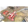 Image 1 : 1500 LB MOTORCYCLE JACK