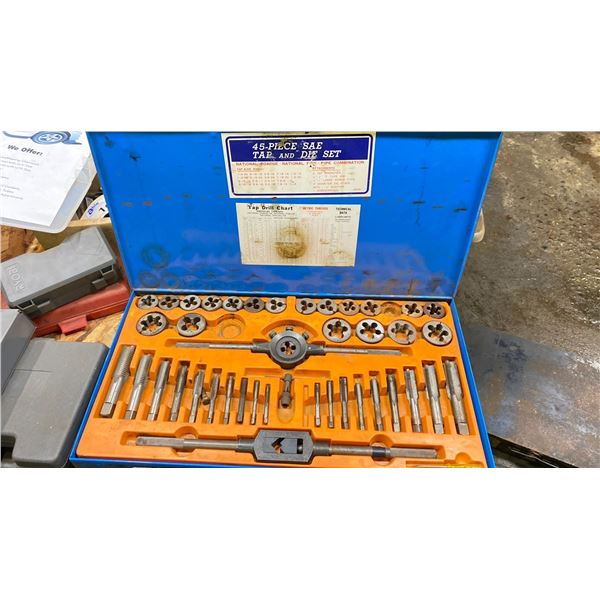 45 PIECE SAE TAP AND DIE SET *MISSING 1/4-7/8"*