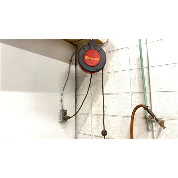 SNAP-ON EXTENSION CORD REEL