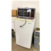Image 1 : BAR FRIDGE AND RCA MICROWAVE