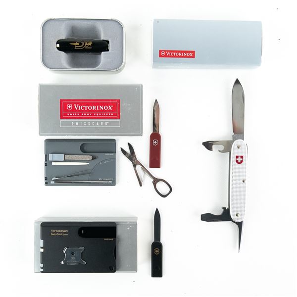 4 Victorinox Swiss Army Knives