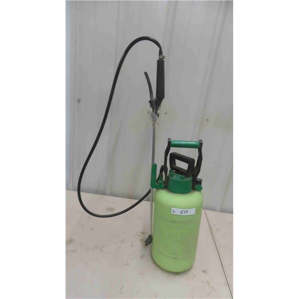Yard Bottle Sprayer 