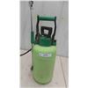 Image 2 : Yard Bottle Sprayer 