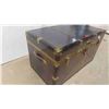 Image 2 : Trunk 21'' x 36'' x 19.5'' 