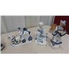 Image 2 : 12 China Figures 