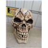 Image 2 : Large Skull Battery Light Up / Noise