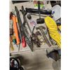 Image 3 : Prys, Screwdriver, Antifreeze Tester, Hand Metal 