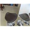 Image 3 : 4 Modern Bar Stools