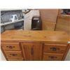 Image 3 : Pine Dresser 38'' x 62 1/2'' x 18'' 