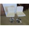 Image 1 : 2 Modern Swivel Leather/Leather Style Bar