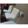 Image 3 : 2 Modern Swivel Leather/Leather Style Bar