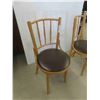 Image 2 : 2 Chairs 