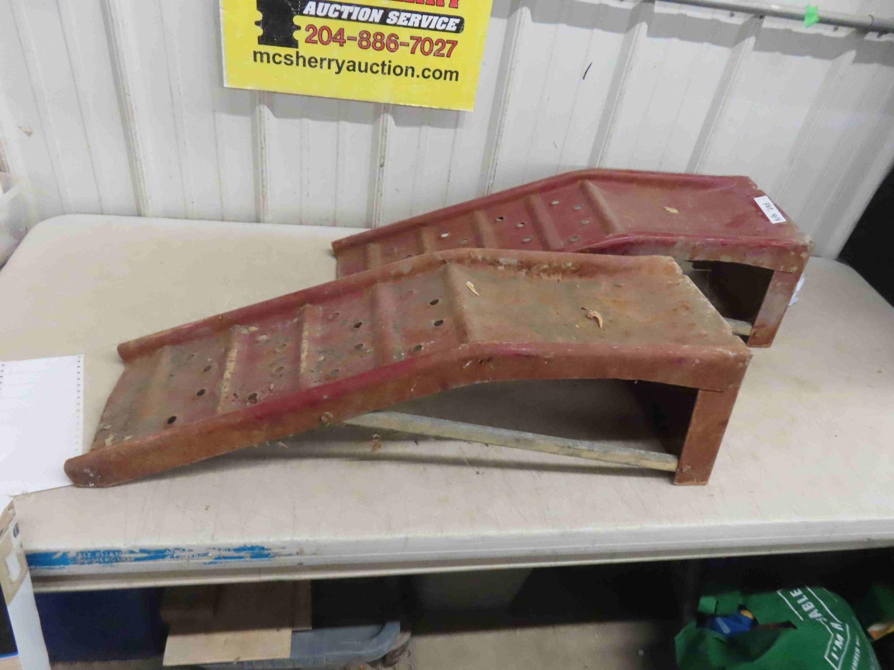 Set of 2 Metal Car Ramps