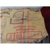 Image 2 : 2 Burlap Bags