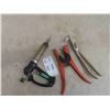 Image 1 : 50cc Auto Livestock Syringe, Casterating