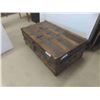 Image 2 : Old Trunk 12'' x 36'' x 20'' 
