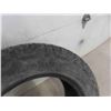 Image 2 : Goodyear 275/60R20 Tire 