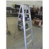 Image 1 : Aluminum Step Ladder 