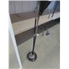 Image 3 : Floor Lamp, Mirror 60'' x 14 1/2'' 