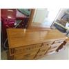 Image 3 : Oak Dresser 32'' x 19'' x 60'' , Mirror 33'' x 43'' & 