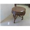 Image 4 : Stand with Carved Detailing 19'' x 25 1/2'' x 