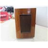 Image 11 : Vintage Grundig Fleetwood Tube Radio with 5 Bands