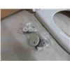 Image 4 : 2 Toilet Seats - New or store return  