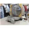 Image 5 : 10'' Laser Compound Miter Saw with New 