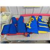 Image 2 : 4 Floatation Devices : XXL, XL, Chest Size 30-52'',