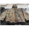 Image 4 : 3 Camo Jackets Size XL 